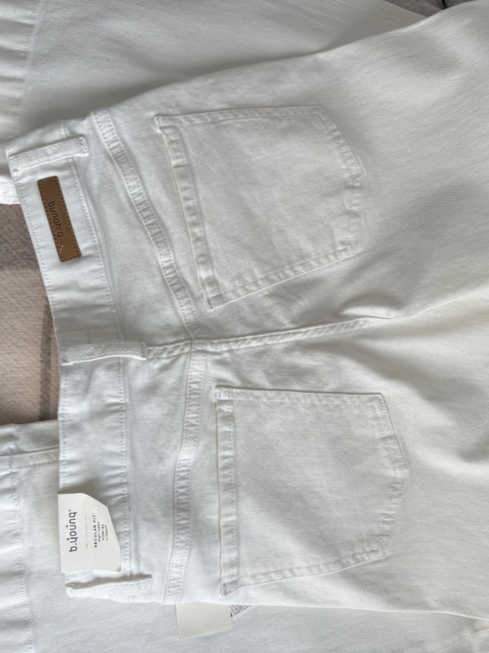 B. Young White denim size 25